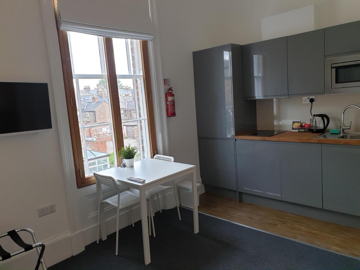 Mcmillan House Studio Apartments York Bagian luar foto