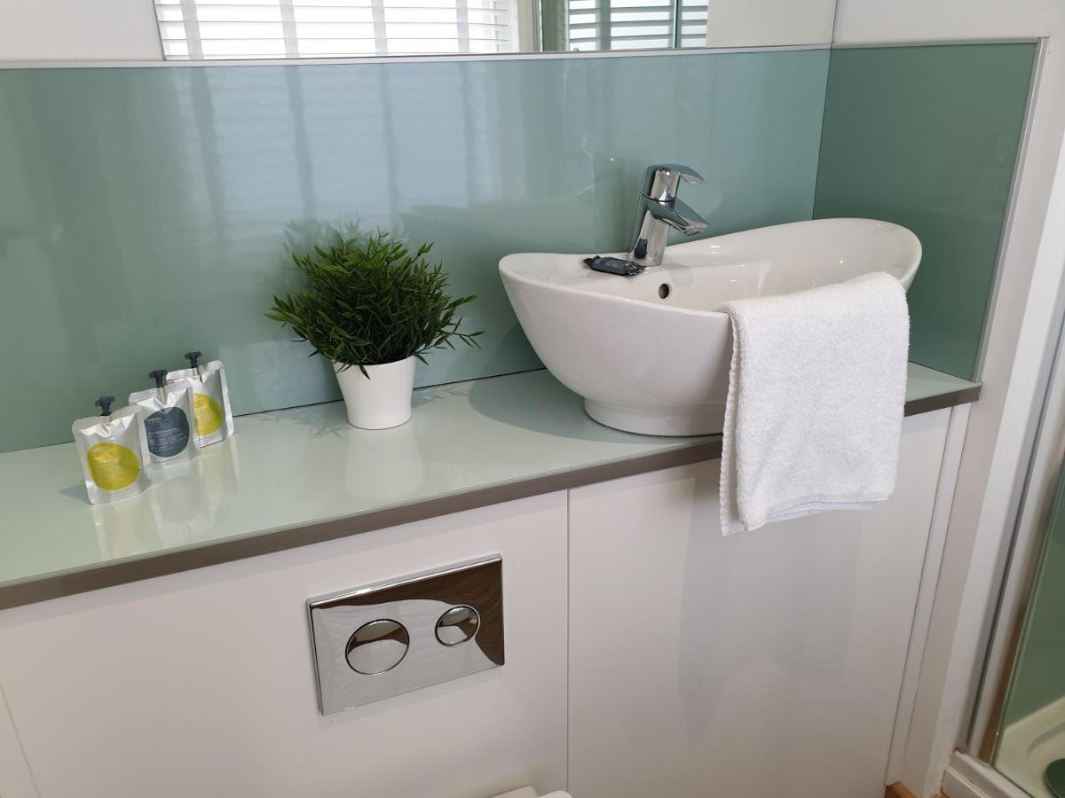Mcmillan House Studio Apartments York Bagian luar foto