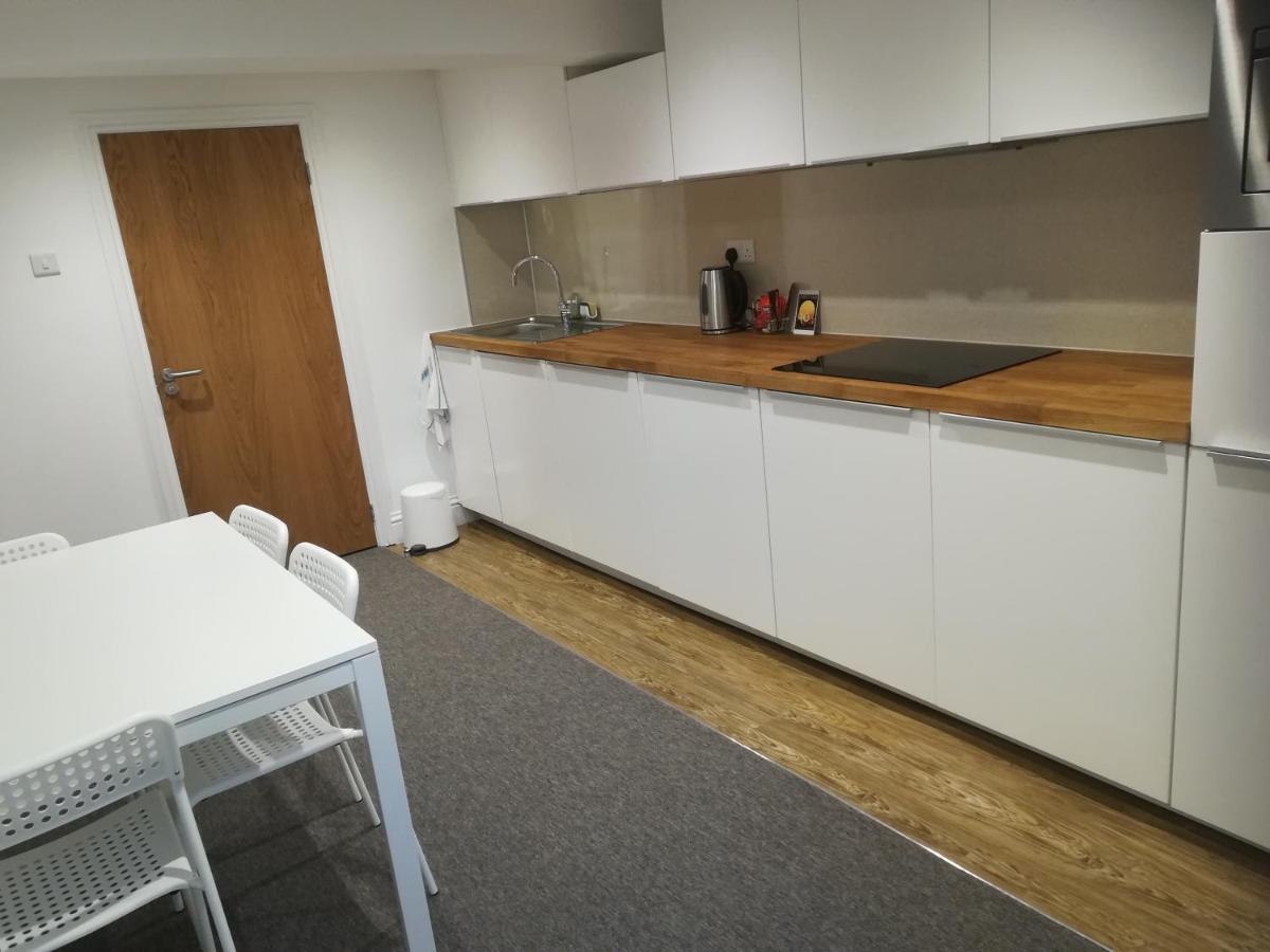 Mcmillan House Studio Apartments York Bagian luar foto
