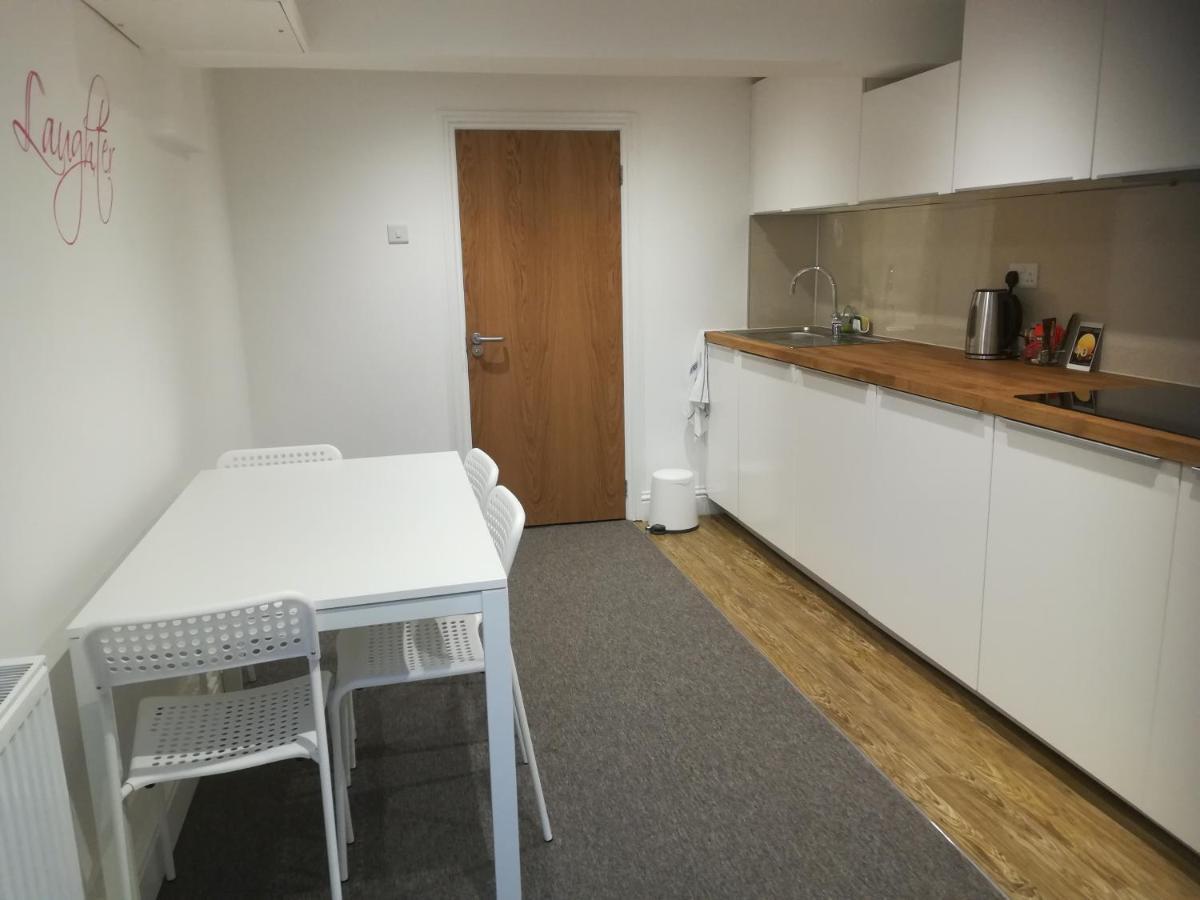 Mcmillan House Studio Apartments York Bagian luar foto